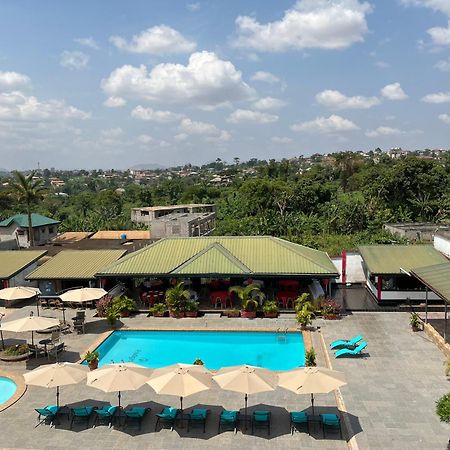 Prodiges Hotel Yaoundé エクステリア 写真
