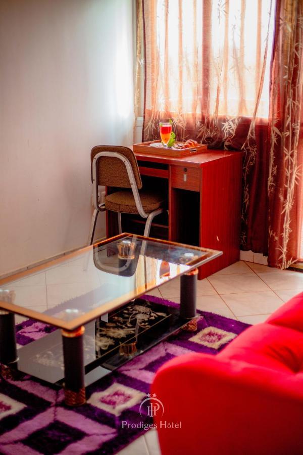 Prodiges Hotel Yaoundé エクステリア 写真