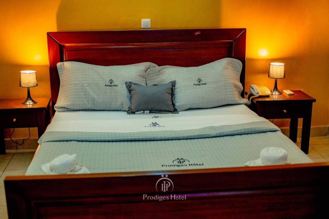 Prodiges Hotel Yaoundé エクステリア 写真