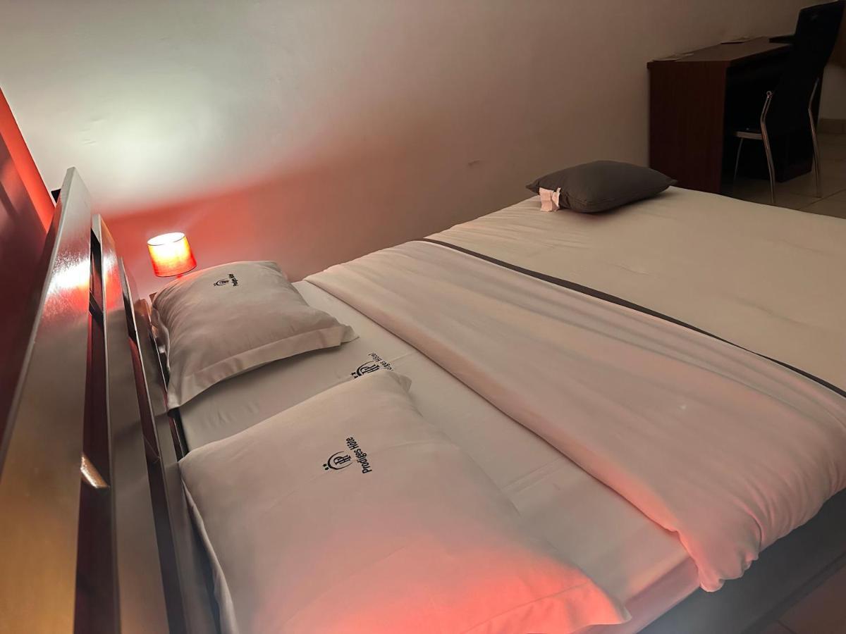Prodiges Hotel Yaoundé エクステリア 写真