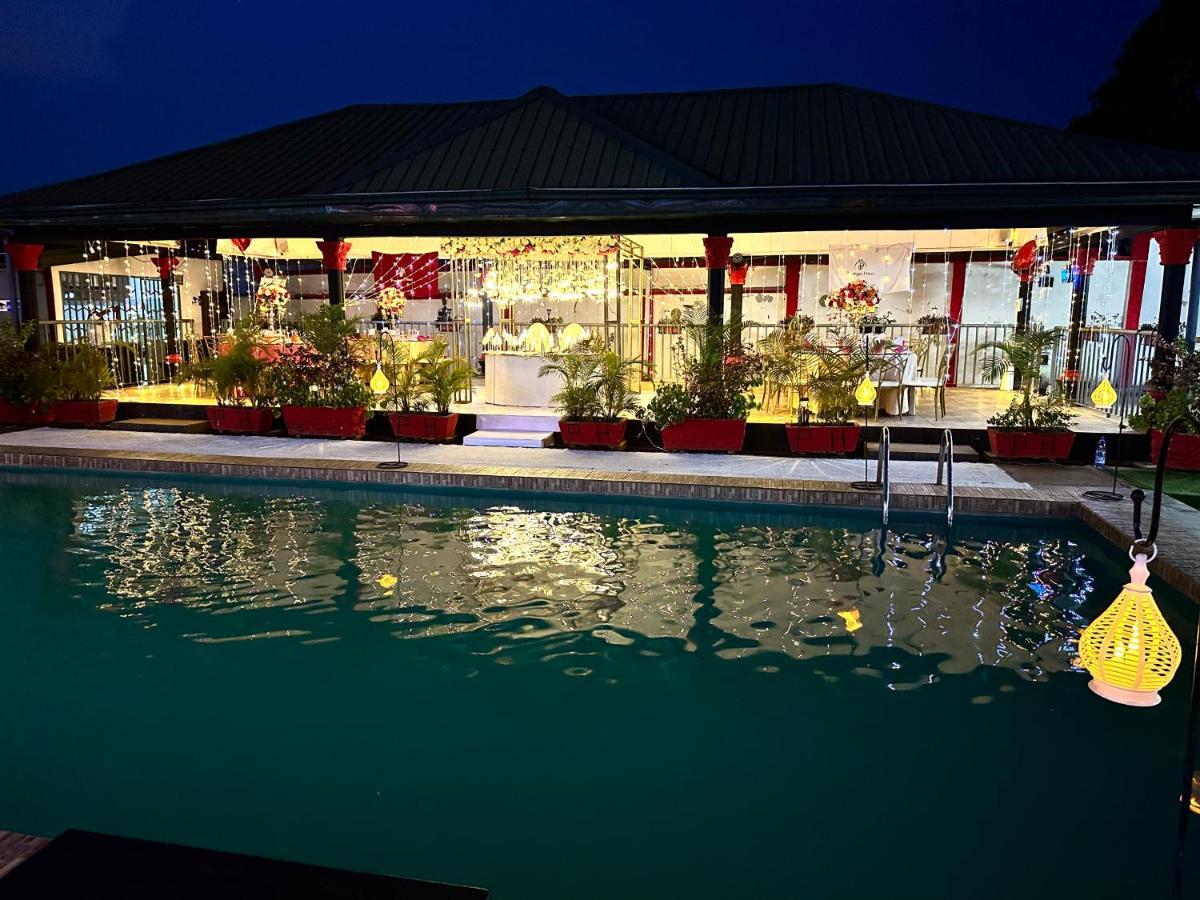 Prodiges Hotel Yaoundé エクステリア 写真