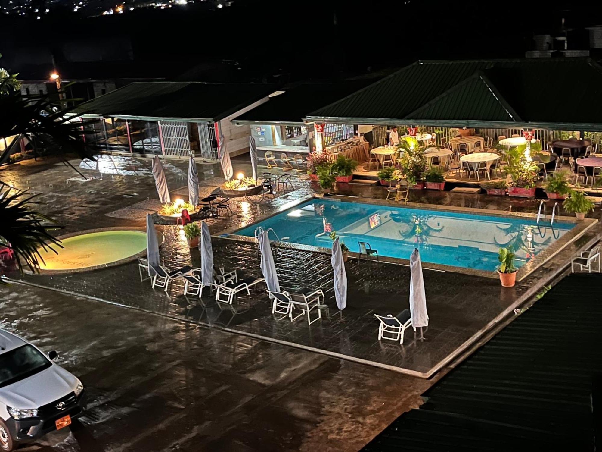 Prodiges Hotel Yaoundé エクステリア 写真